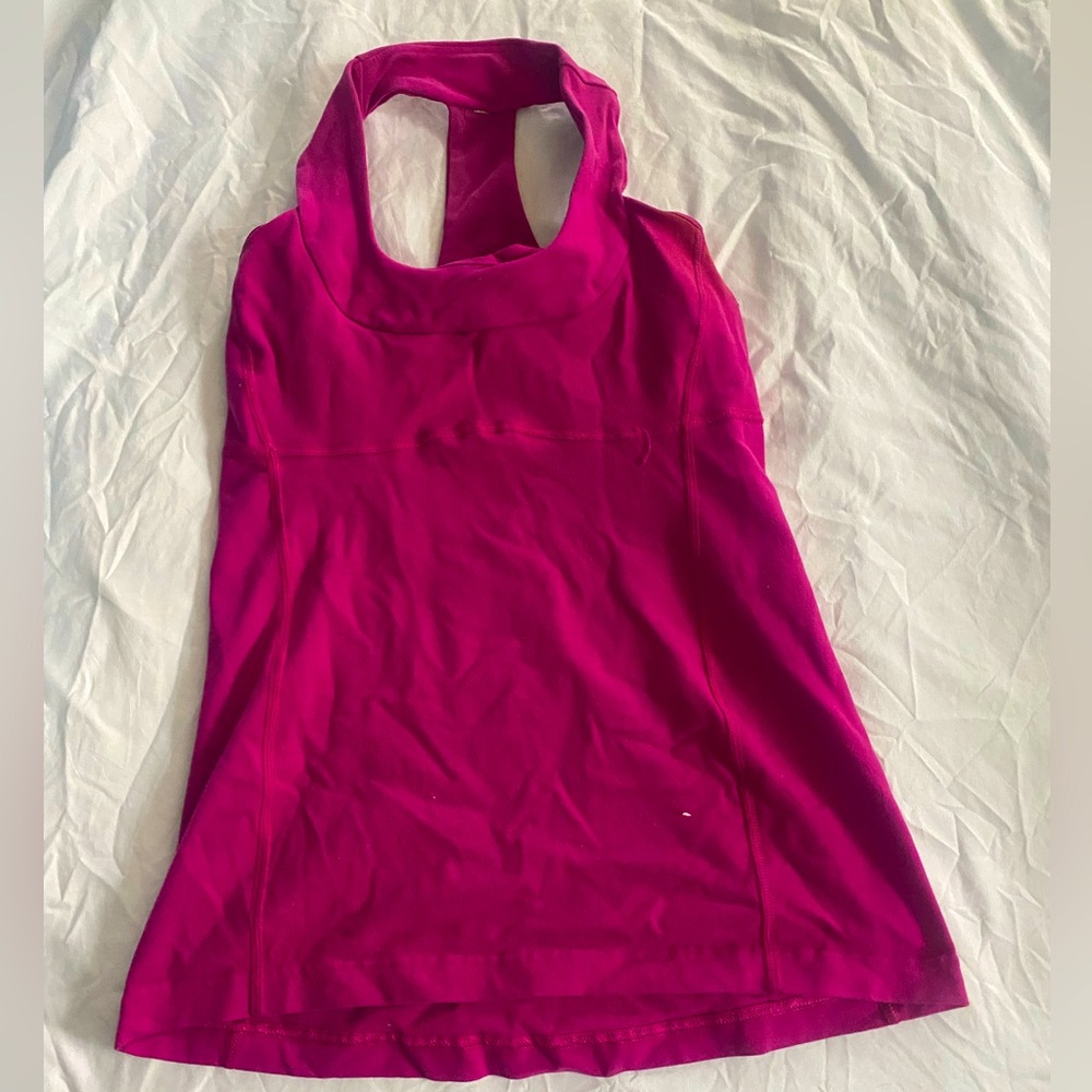 Sonic lululemon tank top